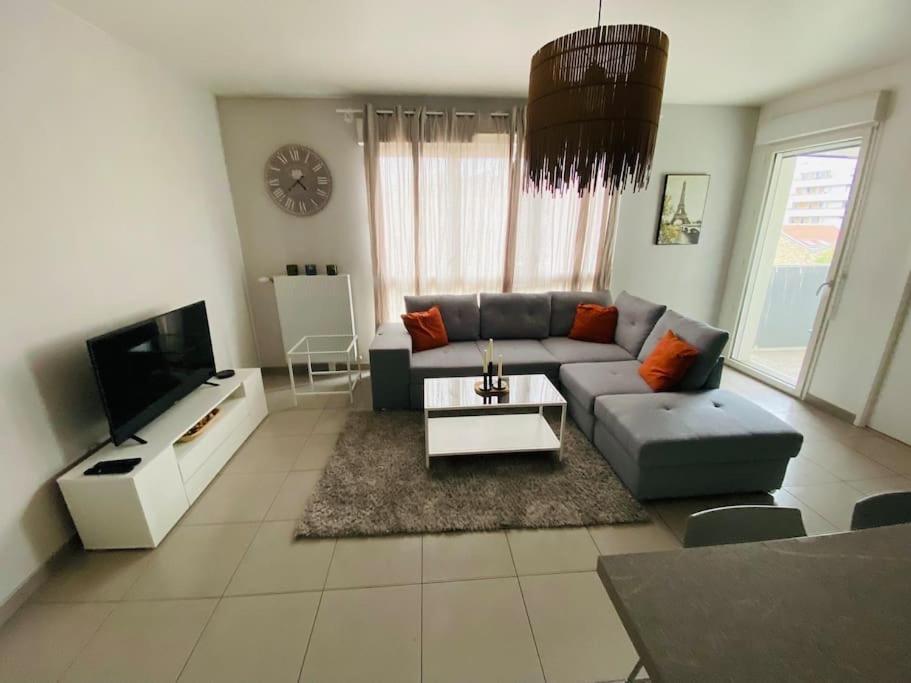 Grand Appt Proche Paris Parking Appartement Aubervilliers Buitenkant foto